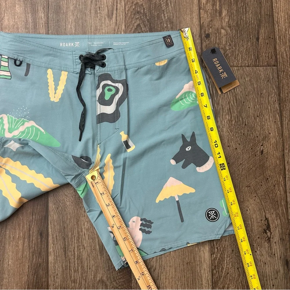 Roark Passage Boardshort Beach Swim Shorts Men’s Size 31 Multicolour